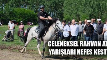 Geleneksel Rahvan At Yarışları Nefes Kesti